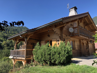 La Chevrière, très beau chalet authentique, vue panoramique , proche Megève